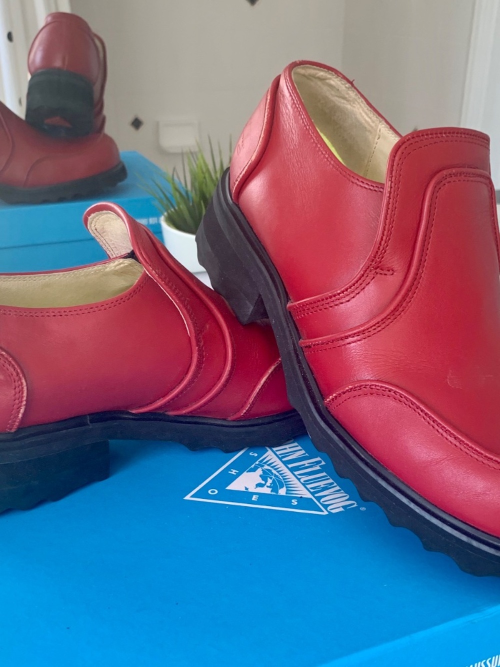 Fleuvog Red Leather Y2K F-Shoes - Picture 2 of 10